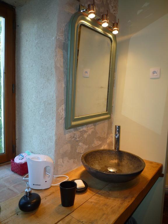 Le Logis Du Peu Girard Bed & Breakfast La Roche-Clermault Phòng bức ảnh